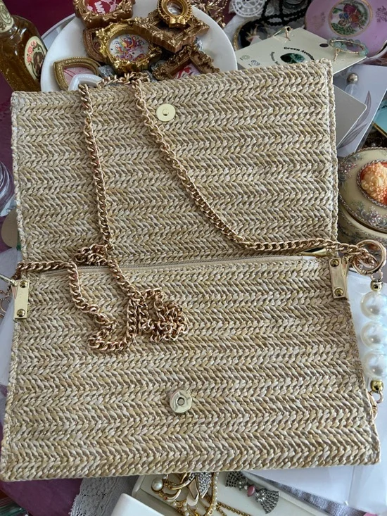 Dior Beige Straw Clutch with Pearl Handle and Gold Ring w gold chain crossbody - Picture 4 of 6